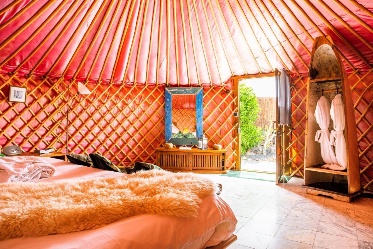 Finca De Arrieta Village - Yurts And Stone Cottages - Shared Pool - Walking Distance To Arrieta Beach - Eco Friendly Tabayesco Zewnętrze zdjęcie