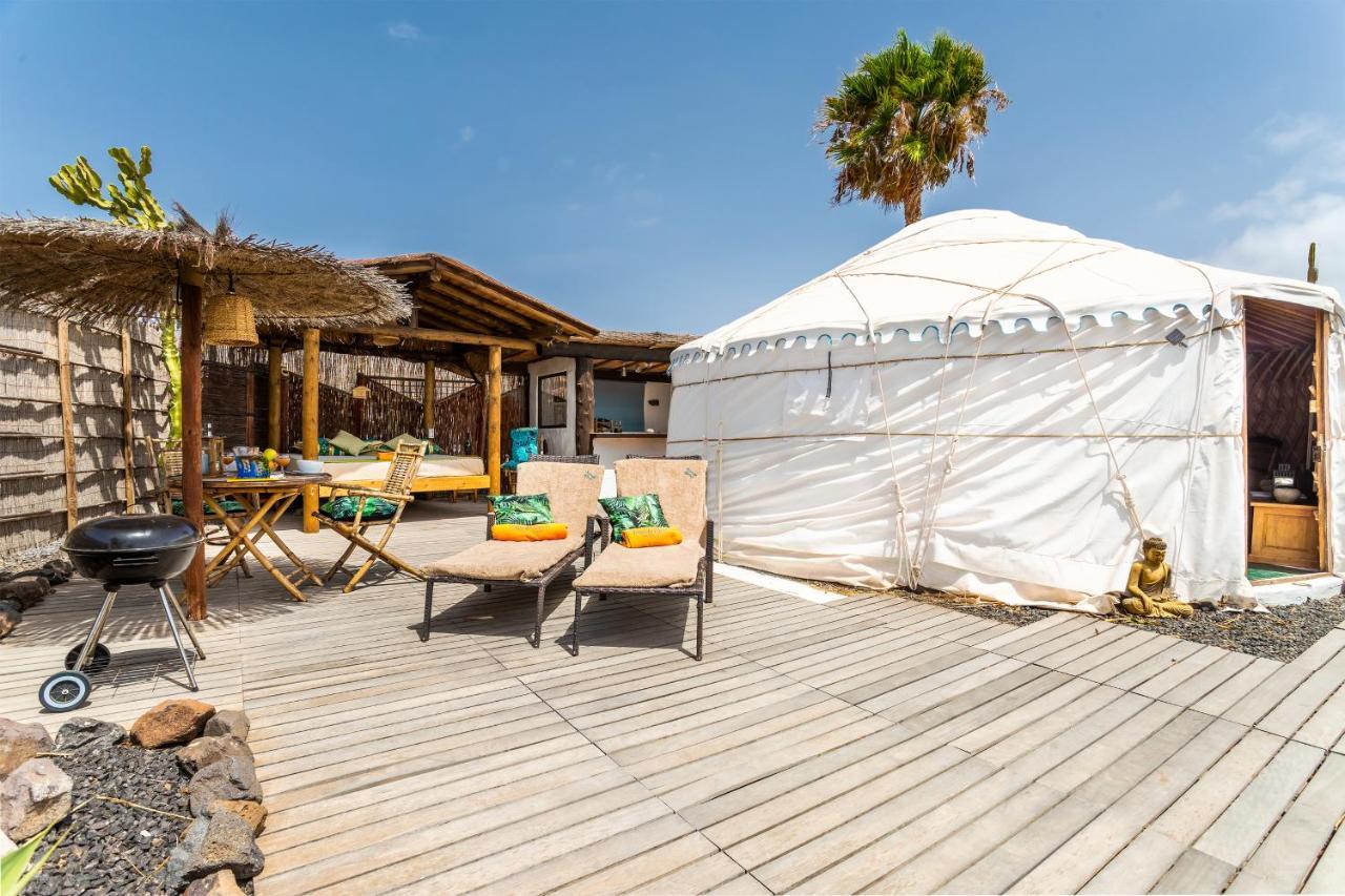 Finca De Arrieta Village - Yurts And Stone Cottages - Shared Pool - Walking Distance To Arrieta Beach - Eco Friendly Tabayesco Zewnętrze zdjęcie