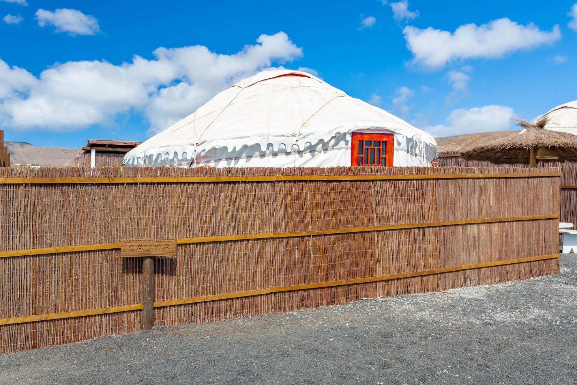 Finca De Arrieta Village - Yurts And Stone Cottages - Shared Pool - Walking Distance To Arrieta Beach - Eco Friendly Tabayesco Zewnętrze zdjęcie