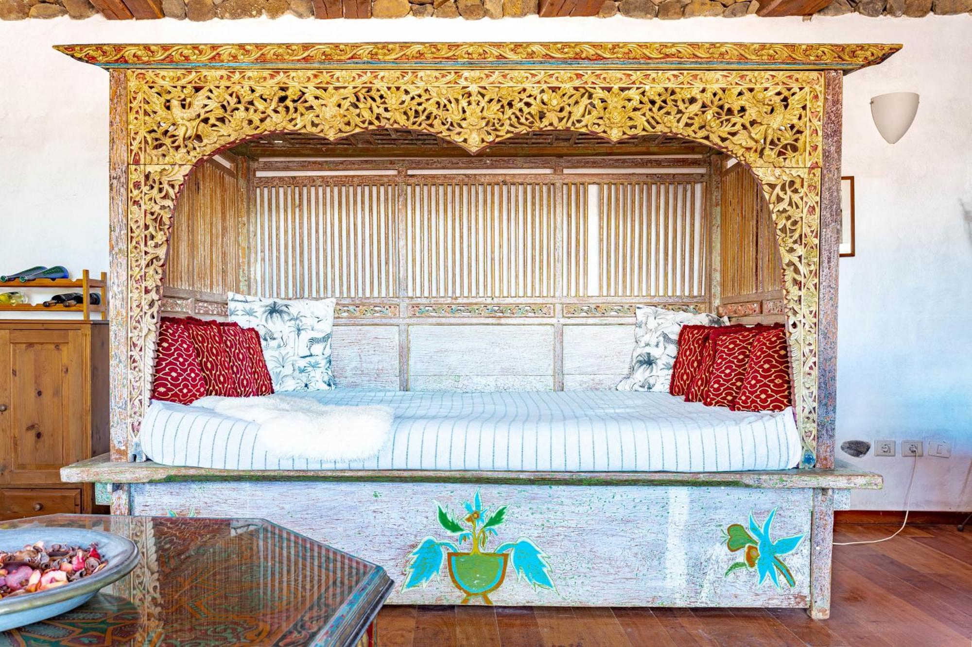 Finca De Arrieta Village - Yurts And Stone Cottages - Shared Pool - Walking Distance To Arrieta Beach - Eco Friendly Tabayesco Zewnętrze zdjęcie
