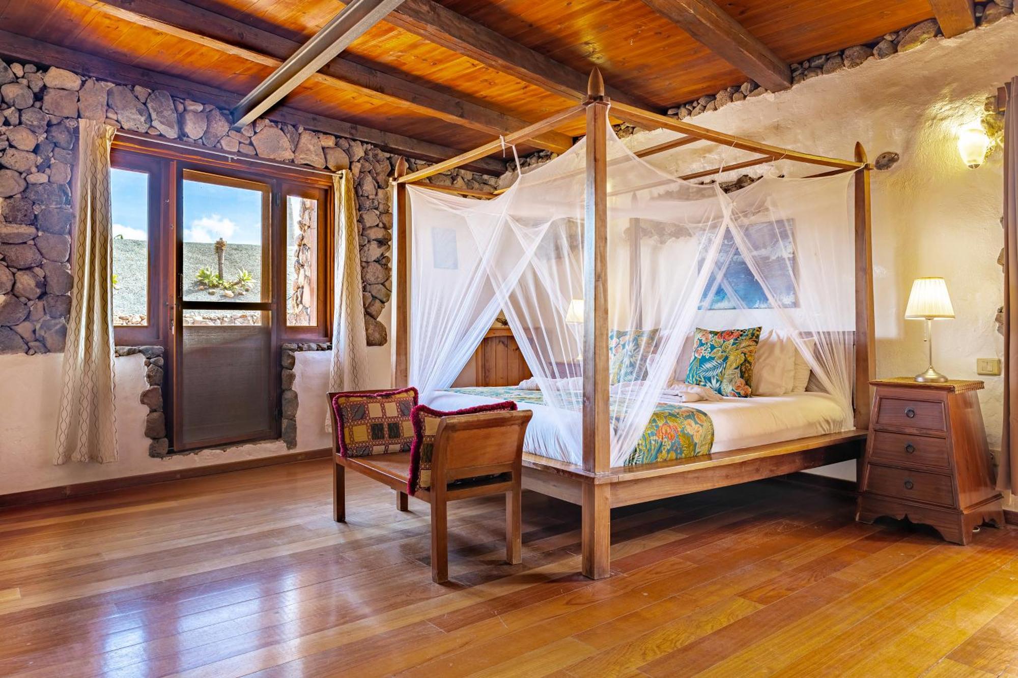 Finca De Arrieta Village - Yurts And Stone Cottages - Shared Pool - Walking Distance To Arrieta Beach - Eco Friendly Tabayesco Zewnętrze zdjęcie